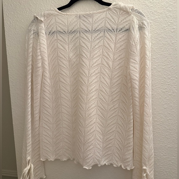 LOFT Cream Ruffled Blouse - Picture 3 of 4